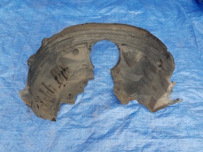 Підкрилок лівий перед mercedes slk r172 w172 1726900030 фото №1