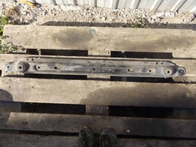 Citroen c4 i grand picasso балка pod радиатор фото №1