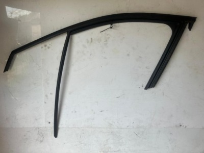 Рамка прокладка двері лівий перед citroen c3 iii 9813201980 фото №1