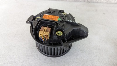 Повітродувка вентилятор audi a4 b6 фото №1