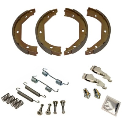 Тормозные колодки пружины распорки mercedes w638 vito фото №1