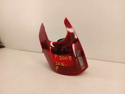 Лампа права задня peugeot 2008 13-16 фото №1