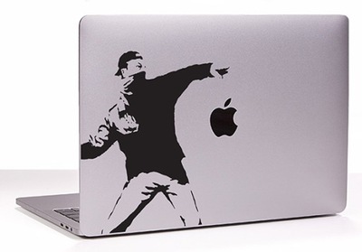 Naklejka na Maka Apple MacBook Banksy Molotov duża