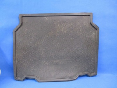 Обшивка багажника резиновый yaris cross toyota оригинальный номер фото №1