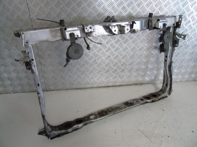 Pas передний рамка радиатора toyota prius iii 1.8 гибрид фото №1