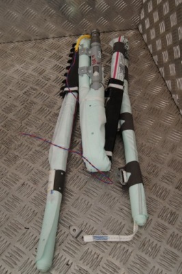 Kia sorento iii lift 2018- шторка безопасности правая фото №1