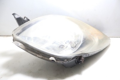 Лампа ліва передня toyota yaris ii фото №1