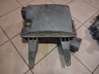 Корпус фільтра повітря sprinter w906 3.0 v6 фото №1