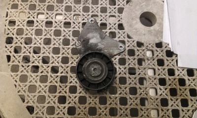 Peugeot 406 1.8 16v - натягувач фото №1