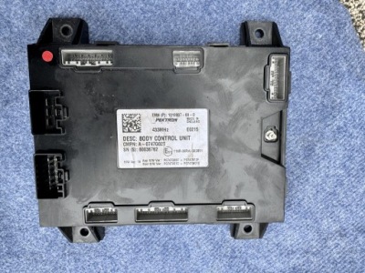 Tesla s модуль komforu 1010907-00-d фото №1