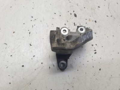 Кронштейн вала mapędowego vw 2.0 tdi 2n0407104a фото №1