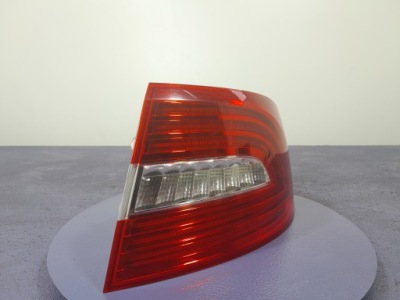 Skoda superb ii lift лампа led задняя задняя правая наружная 3t5945096a фото №1