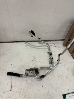 68404398aa радіатор оливи jeep wrangler фото №1