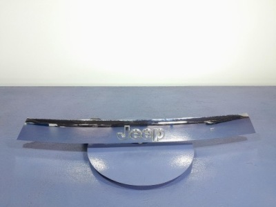 Jeep grand cherokee wk2 накладка молдинг крышки багажника chromowania фото №1