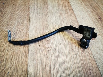 Kia sorento ii lift 12-15 клемма аккумулятор предохранитель 37180-2p300 фото №1