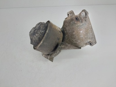 Подушка кронштейн двигуна a2722231704 mercedes slk r171 3.0 v6 фото №1