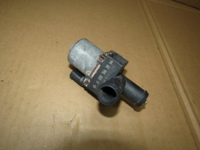 Mercedes w205 w212 електроклапан клапан води 0005062864 фото №1