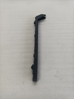 Fiat tipo ii kombi лівий напрямна бампера задня фото №1