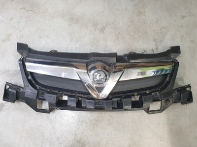 Решітка радіатора решітка радіатора lift 13260028 opel vectra c vauxhall фото №1