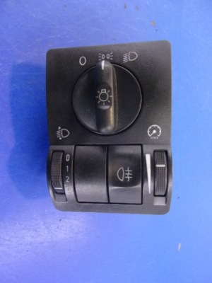 Opel corsa c выключатель света 9116613 фото №1