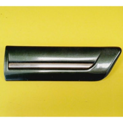 Молдинг крыла правый перед volvo 960 nr233 фото №1