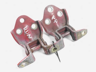 Mitsubishi space runner i 92-99 петлі двері правий фото №1