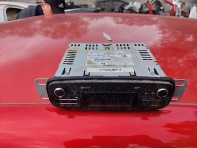 RENAULT CLIO IV CAPTUR RADIO MANUFACTURADO 281154149R  