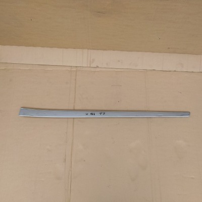 Молдинг дверь правый перед mercedes ml 164 фото №1