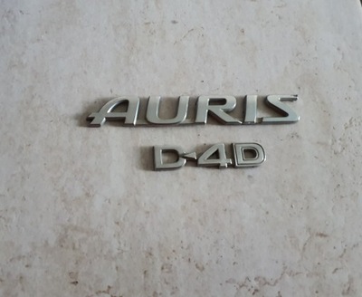 INSIGNIA LOGOTIPO EMBLEMA NUEVO TOYOTA AURIS  