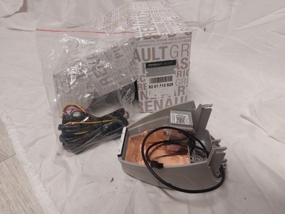 Видеорегистратор 8201713925 dacia duster ii оригинал фото №1