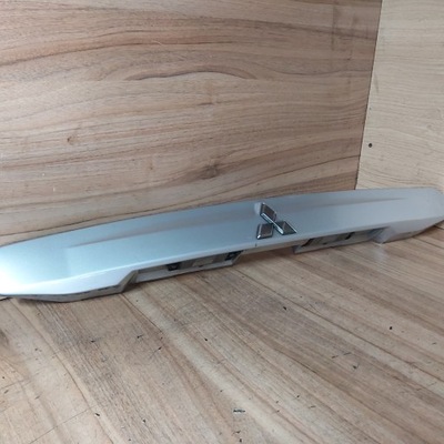 Накладка кришки space star i lift фото №1