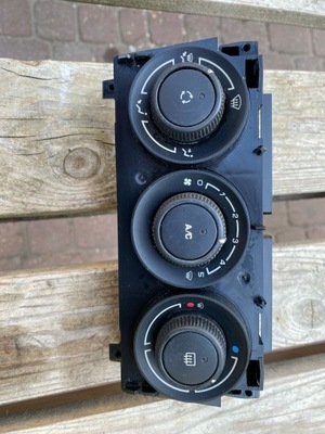 Панель управление кондиционера peugeot 3008 фото №1