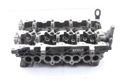 Головка kia sportage iii ceed 1.7 crdi 221112a200 фото №1