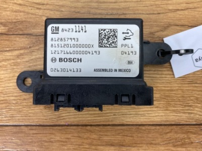 Модуль pdc chevrolet camaro 2016+ usa фото №1