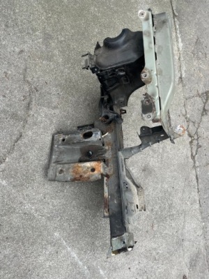 Чверть лонжерон ліва перед dacia sandero 2 stepway фото №1