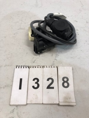 Volvo xc90 adapter/przejściówka фаркоп буксирувальний 13/7 pin фото №1