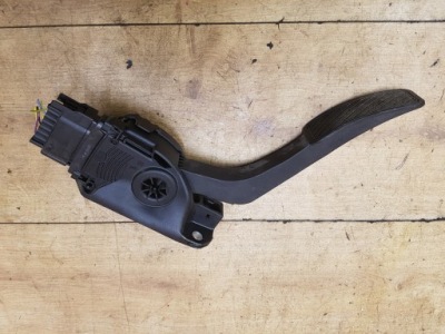 Педаль газа потенциометр ford transit courier lift 1.5 tdci фото №1