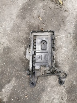 ПОДСТАВКА АККУМУЛЯТОРА VW SEAT SKODA 1K0915333H