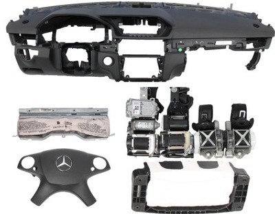 Панель приладів приладова mercedes-benz оригінальний номер a2076800087 фото №1