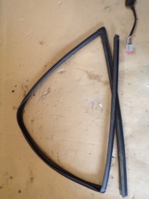 Прокладка стекло дверь перед левая fiesta mk8 фото №1