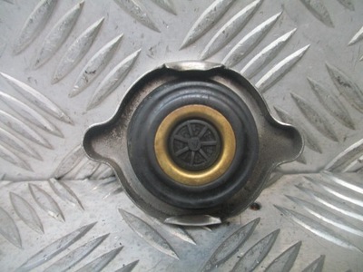 Кришка радіатора mercedes - benz w 202 фото №1