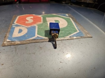 Hmc реле omron vcb 9589543000 hyundai h100 фото №1