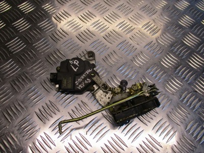 Замок двері лівий перед daihatsu yrv фото №1