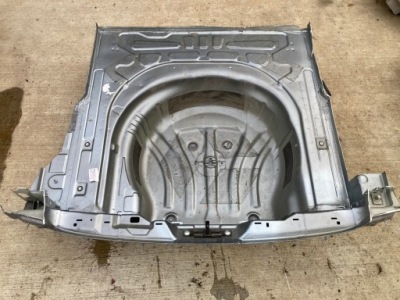 Піддон pas задня skoda superb iii kombi фото №1