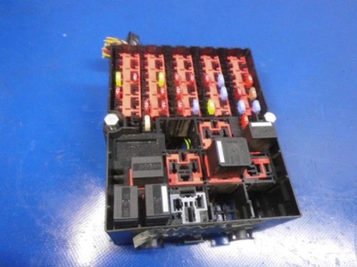 Коробка запобіжників ford transit connect mk1 фото №1