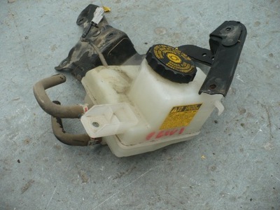 Toyota prius iii бачок расширительный фото №1