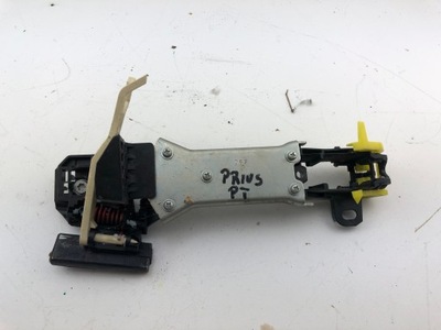 Toyota prius кронштейн ручка правый задняя фото №1