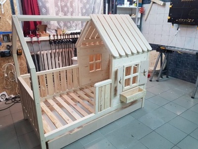 Łóżeczko łóżko drewniane domek niemalowane
