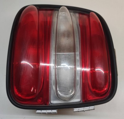 Fiat brava 182 лампа задня ліва 37210.748 s фото №1