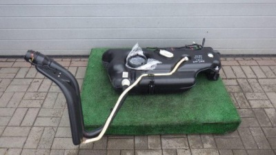 Бак bak пального труба заливна горловина peugeot 208 i 1.2 vti 9805116580 фото №1